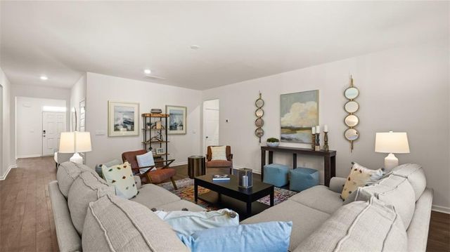 76 Weymouth Drive, Locust Grove, GA 30248