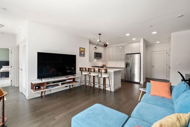 65 Lewis St 216, Boston, MA 02128