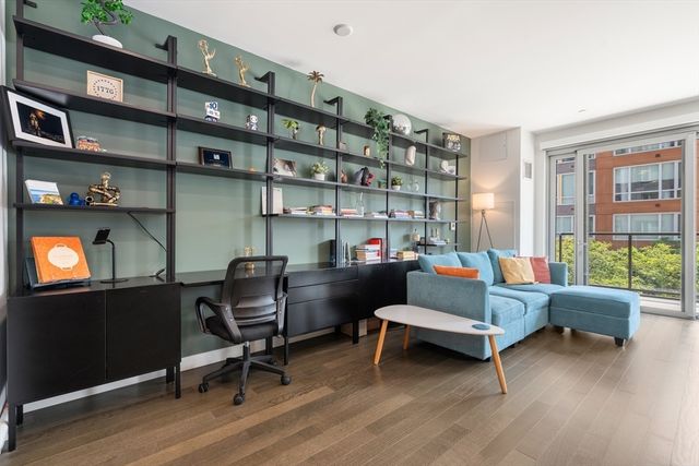 65 Lewis St 216, Boston, MA 02128