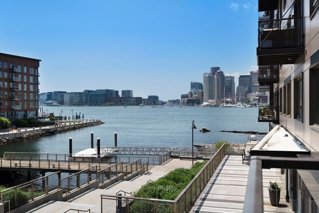 65 Lewis St 216, Boston, MA 02128