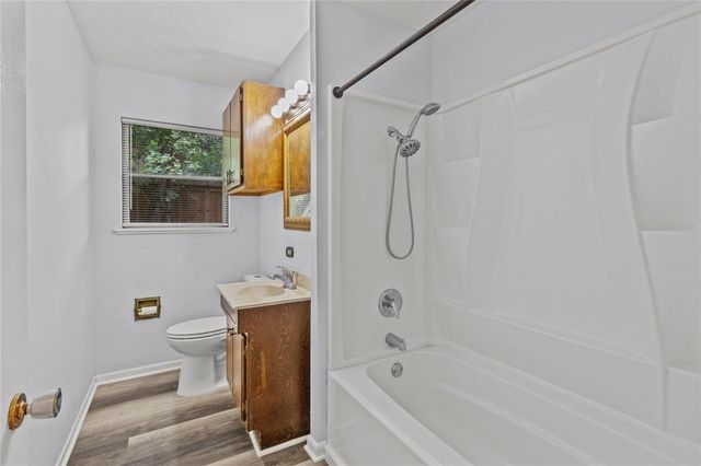 514 E Foley Street, Alvin, TX 77511