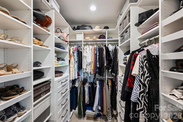 1912 Dilworth Road E, Charlotte, NC 28203