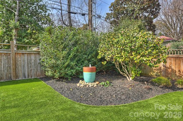 1912 Dilworth Road E, Charlotte, NC 28203