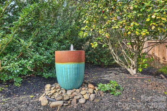 1912 Dilworth Road E, Charlotte, NC 28203