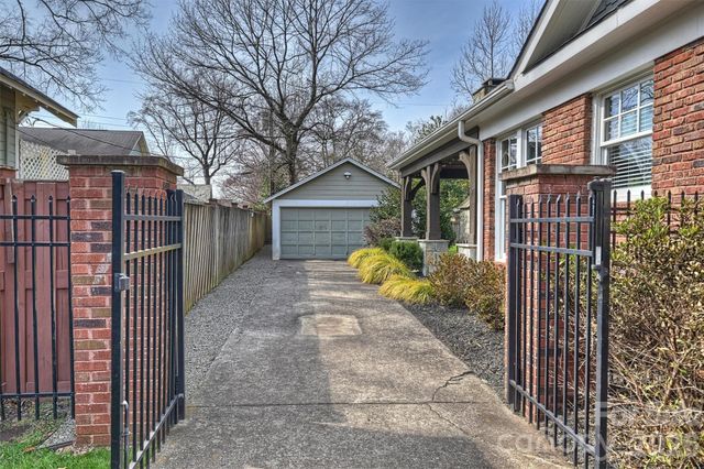 1912 Dilworth Road E, Charlotte, NC 28203