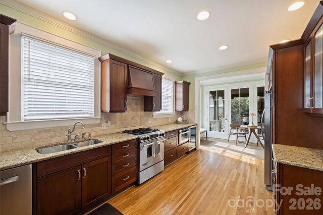 1912 Dilworth Road E, Charlotte, NC 28203