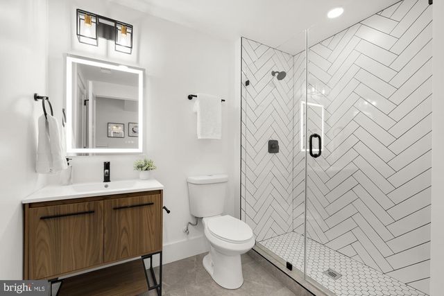 1006 FLORIDA AVE NE #301, Washington, DC 20002