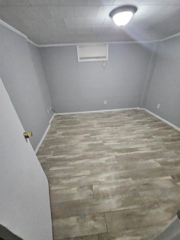 29 S Queens Court, Huntington, WV 25705