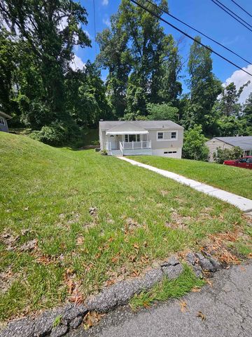 29 S Queens Court, Huntington, WV 25705