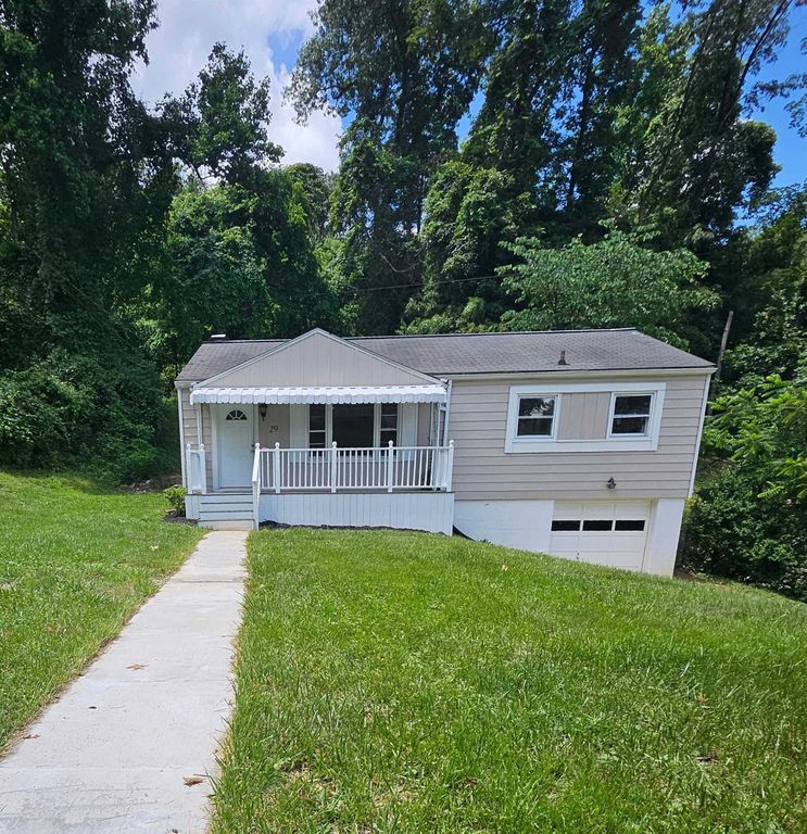 29 S Queens Court, Huntington, WV 25705