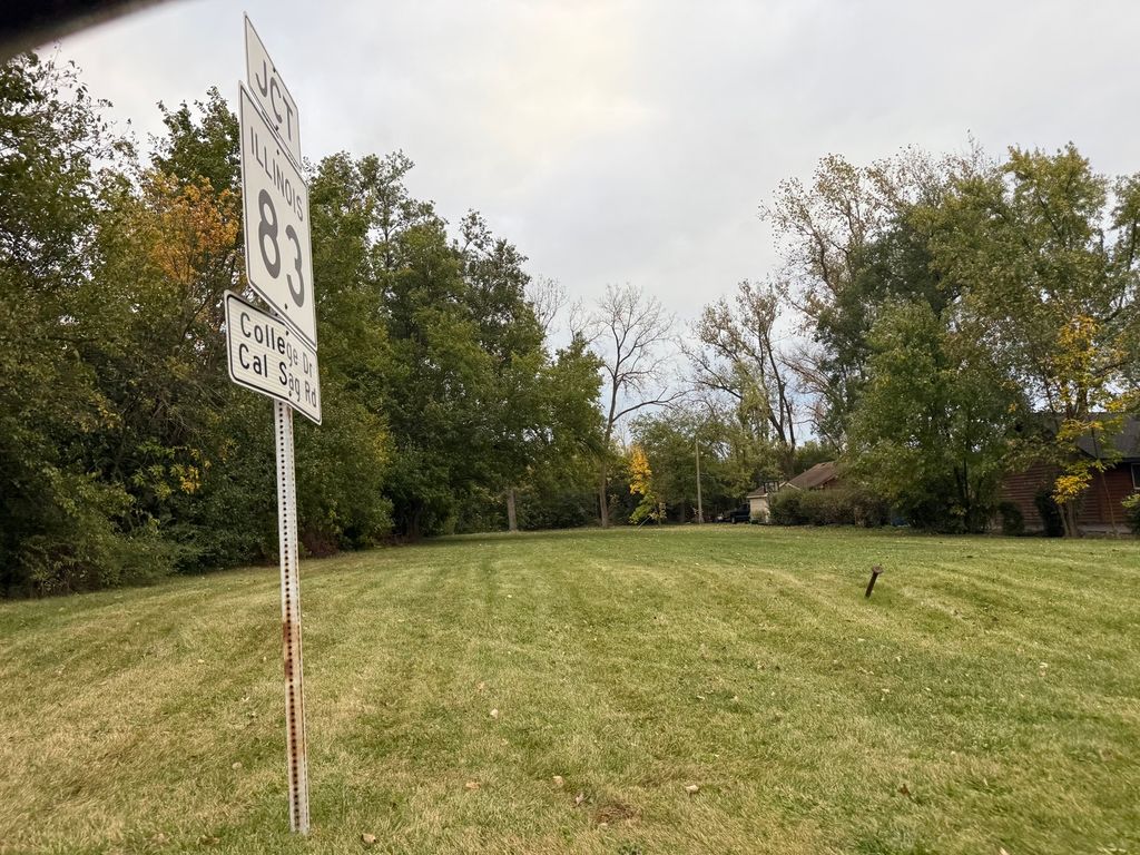 11923 Southwest Highway, Palos Park, IL 60464