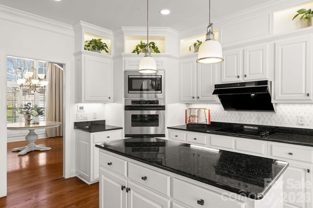 433 Gregan Court, Matthews, NC 28104