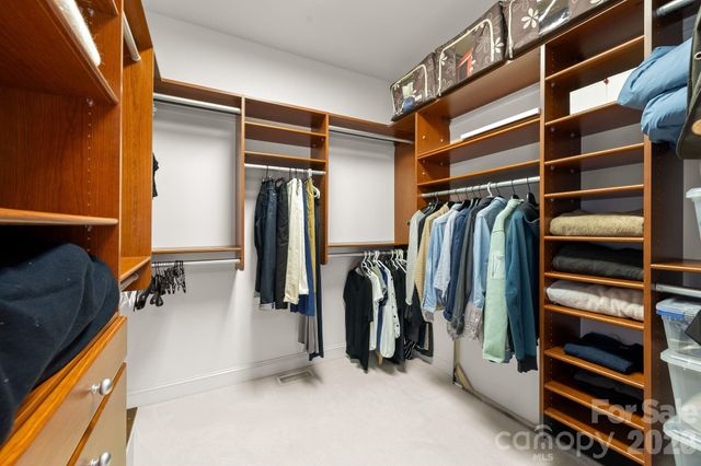 433 Gregan Court, Matthews, NC 28104