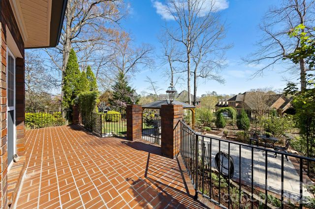 433 Gregan Court, Matthews, NC 28104