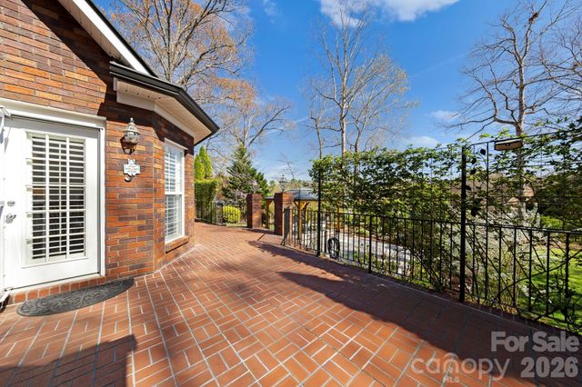 433 Gregan Court, Matthews, NC 28104