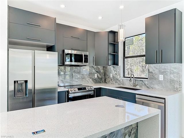 3525 43rd AVE NE, Naples, FL 34120