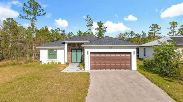 3525 43rd AVE NE, Naples, FL 34120