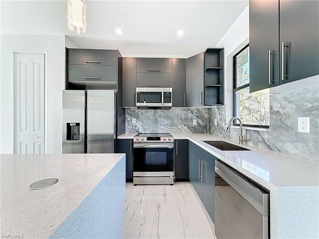 3525 43rd AVE NE, Naples, FL 34120