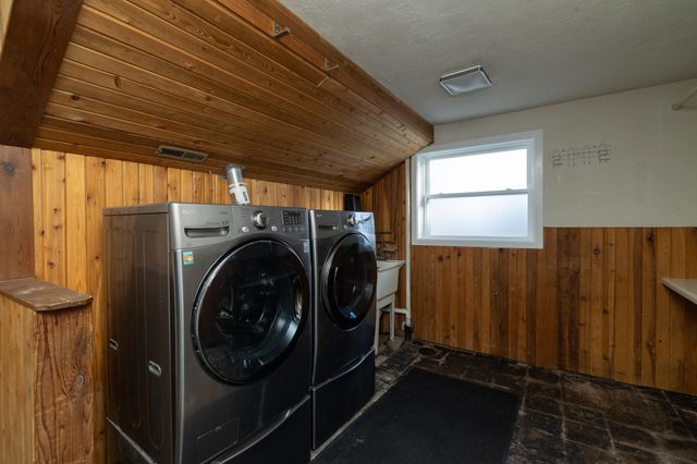 1579 Grandview Avenue E, Maplewood, MN 55109