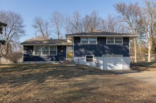 1579 Grandview Avenue E, Maplewood, MN 55109