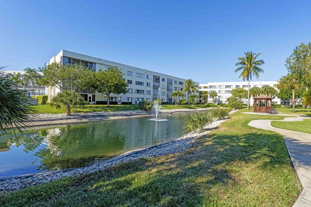 3138 Via Poinciana 116, Lake Worth, FL 33467