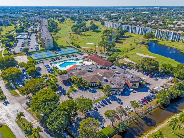 3138 Via Poinciana 116, Lake Worth, FL 33467