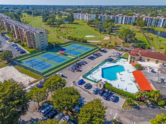 3138 Via Poinciana 116, Lake Worth, FL 33467