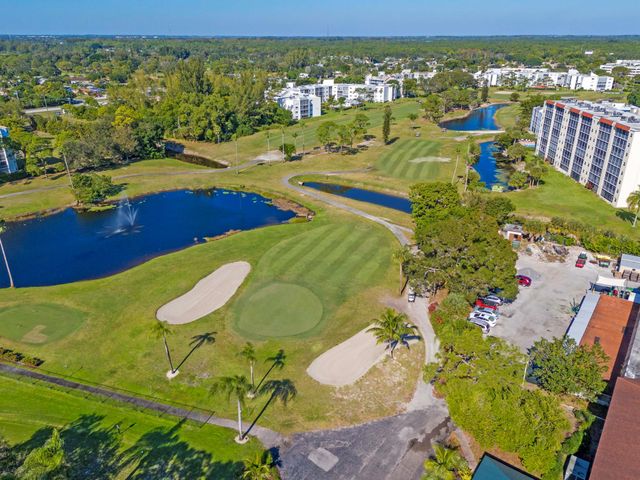 3138 Via Poinciana 116, Lake Worth, FL 33467