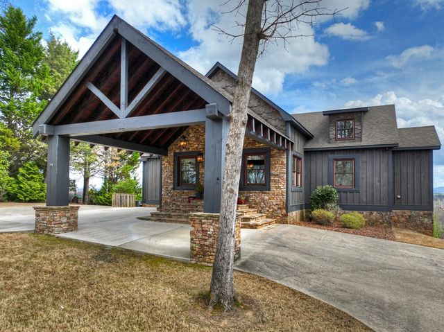 185 Logan Drive, Mineral Bluff, GA 30559