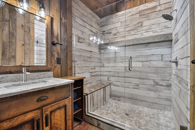 185 Logan Drive, Mineral Bluff, GA 30559