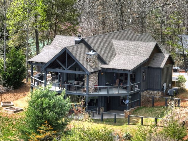 185 Logan Drive, Mineral Bluff, GA 30559
