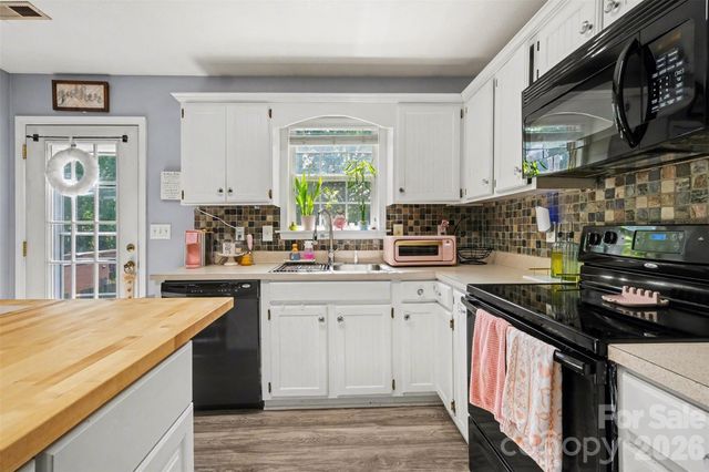 2056 Redberry Lane, Conover, NC 28613