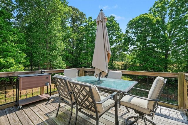 2056 Redberry Lane, Conover, NC 28613
