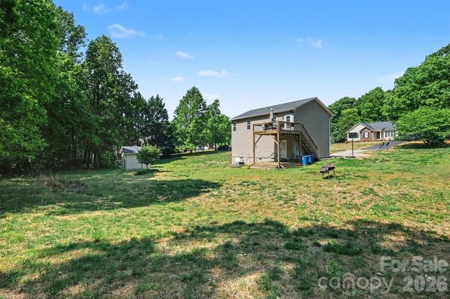 2056 Redberry Lane, Conover, NC 28613