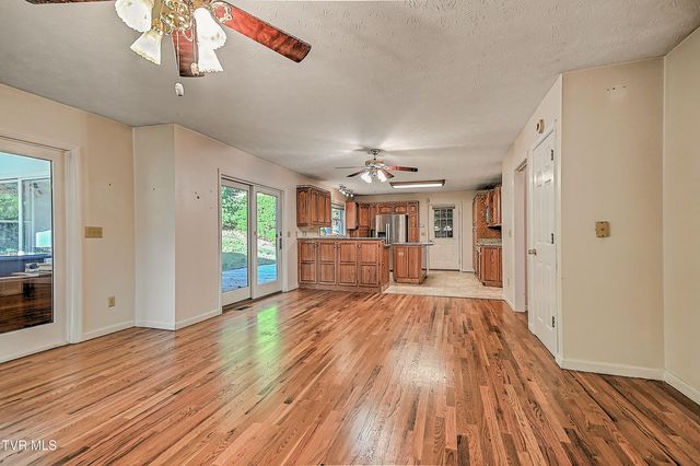 410 Lakeridge Street, Kingsport, TN 37663