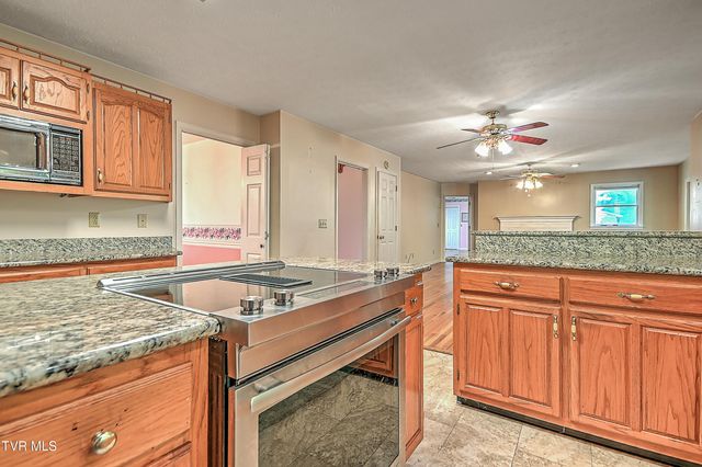 410 Lakeridge Street, Kingsport, TN 37663