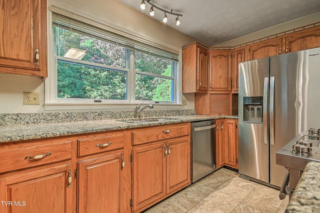 410 Lakeridge Street, Kingsport, TN 37663