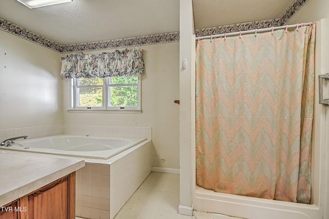 410 Lakeridge Street, Kingsport, TN 37663