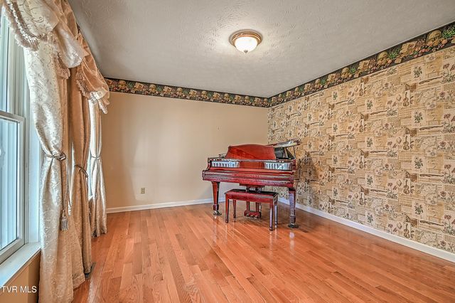 410 Lakeridge Street, Kingsport, TN 37663