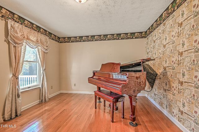 410 Lakeridge Street, Kingsport, TN 37663