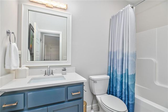 4404 SW Nautilus Place, Lee's Summit, MO 64082