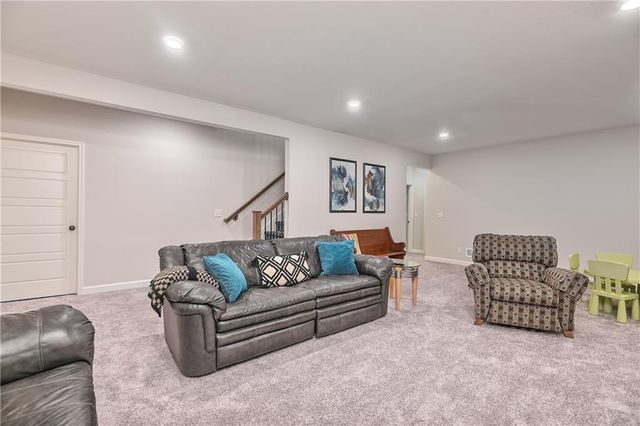4404 SW Nautilus Place, Lee's Summit, MO 64082
