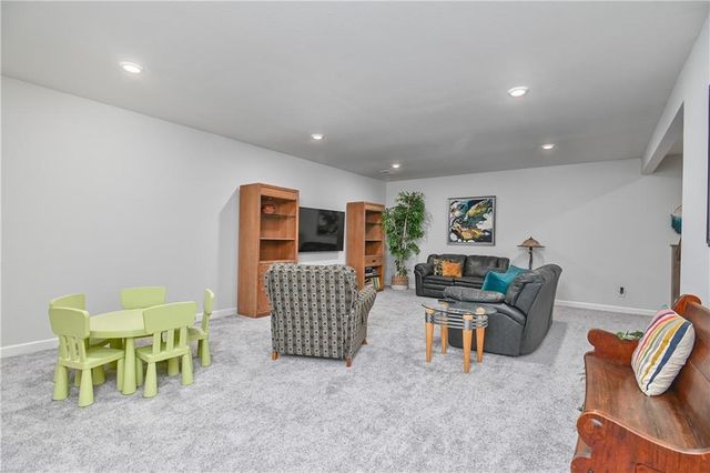 4404 SW Nautilus Place, Lee's Summit, MO 64082