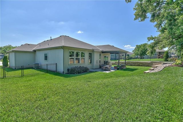 4404 SW Nautilus Place, Lee's Summit, MO 64082