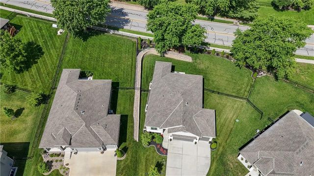 4404 SW Nautilus Place, Lee's Summit, MO 64082