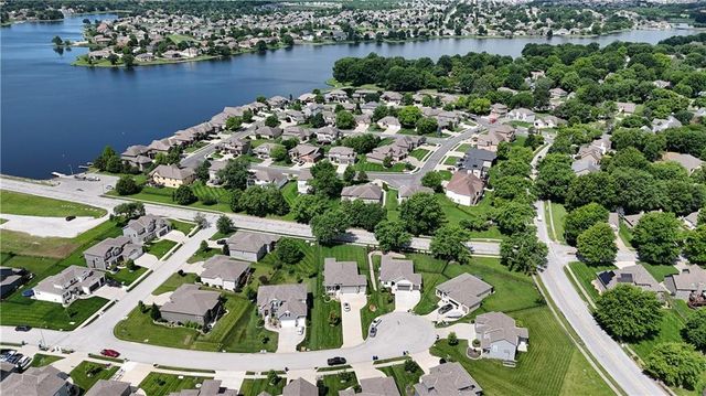 4404 SW Nautilus Place, Lee's Summit, MO 64082