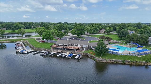 4404 SW Nautilus Place, Lee's Summit, MO 64082