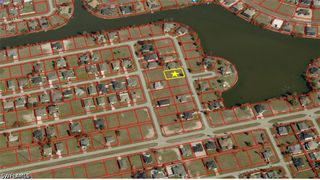 824 NW 19th PL, Cape Coral, FL 33993