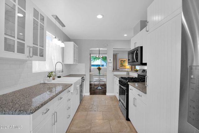 4826 E FAIRMOUNT Avenue, Phoenix, AZ 85018