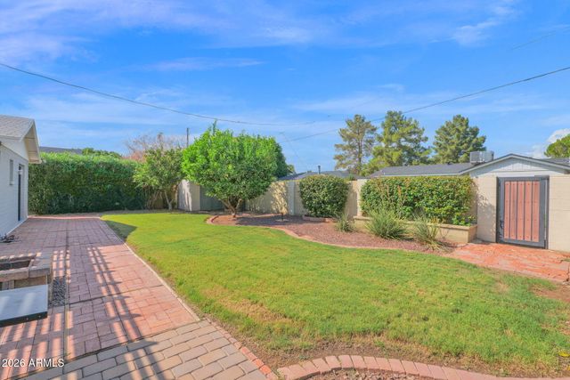 4826 E FAIRMOUNT Avenue, Phoenix, AZ 85018